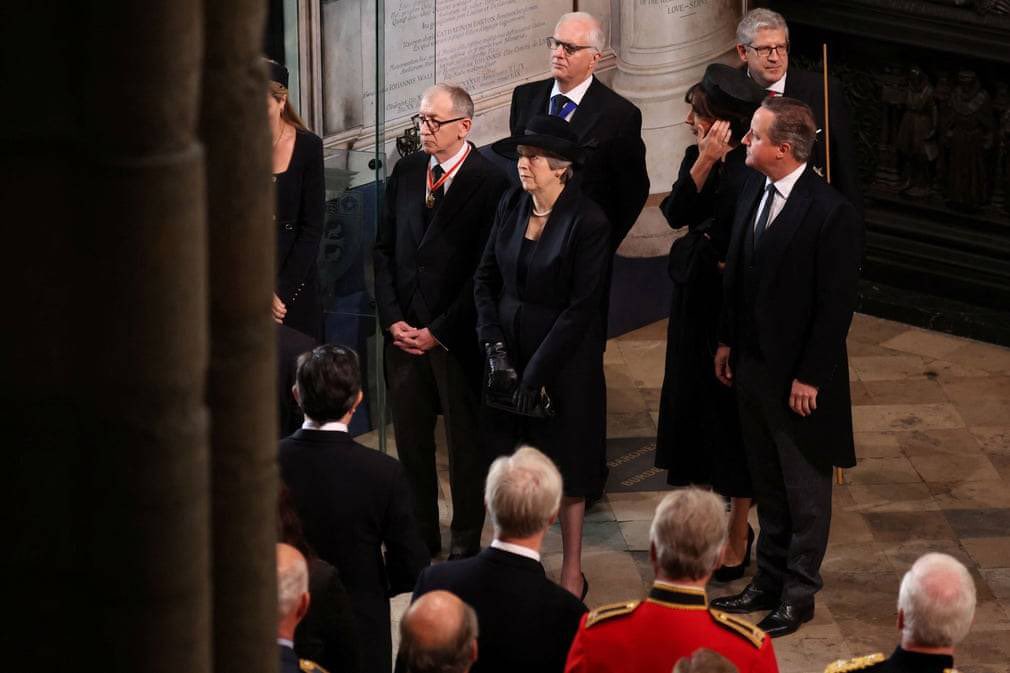 TheMaymentum's tweet photo. Lady Theresa May with her husband, Philip at Queen Elizabeth II’s funeral service #RIPQueenElizabethII https://t.co/FPlaH4kp0n