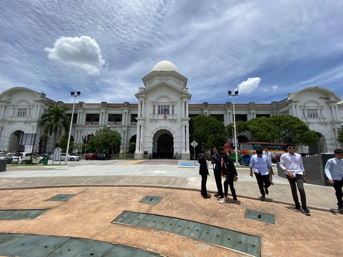 neyharica's tweet photo. Sightseeing: Ipho Railway station. The first Ipoh station was constructed in 1894. This station serves generally towards the Ipoh city area with passengers comes from many parts of the city. #IphoRailwayStation #IndiaMalaysiaYouthExchange #AudaciousDreamFoundation #GUSD https://t.co/hd7k9P0Q83
