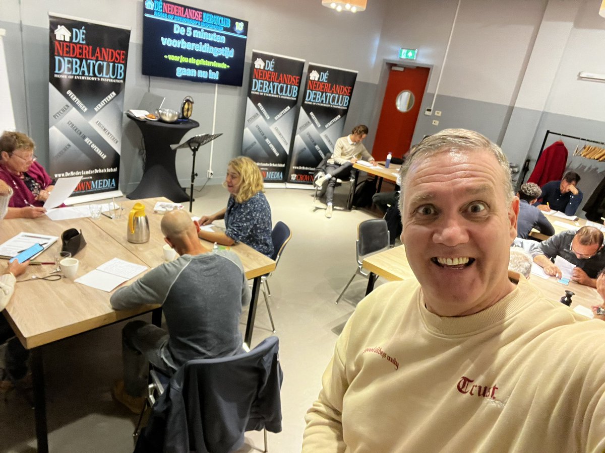 JerryHelmers's tweet image. Workshop #interviewen bij @DebatClubNL 🥳😀