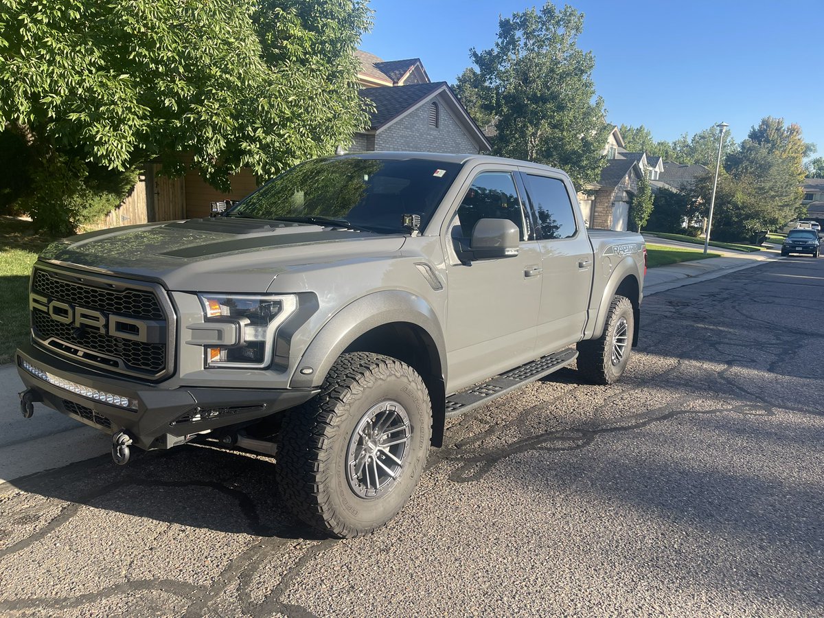 doc_fath11's tweet photo. @FadetheDave Thanks to @FadetheDave hot start to the season I was able to land this awesome new raptor! Thanks DDSN!! https://t.co/aLwiEtfYRg