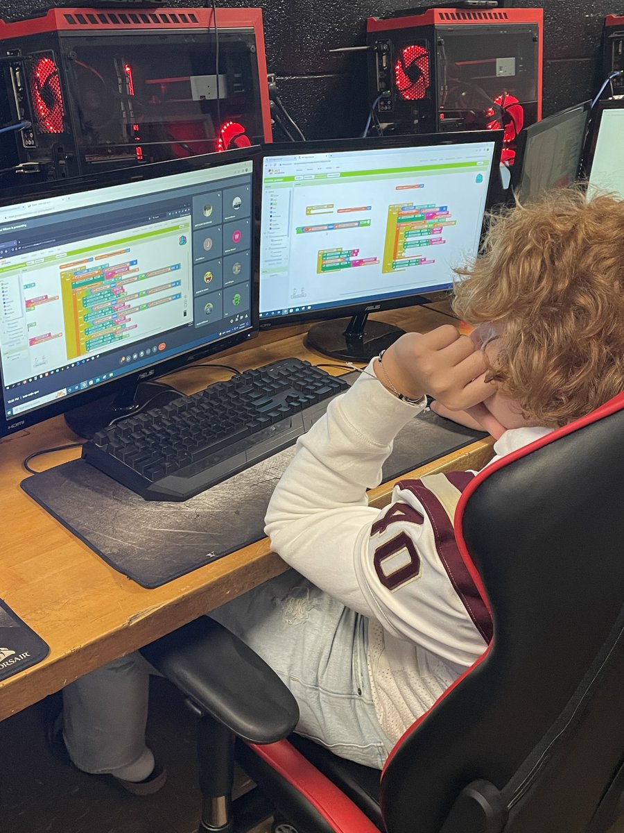 ECCEmpowers's tweet photo. PLTW CSP students testing out their gaming code. https://t.co/P88JZZ8pWN