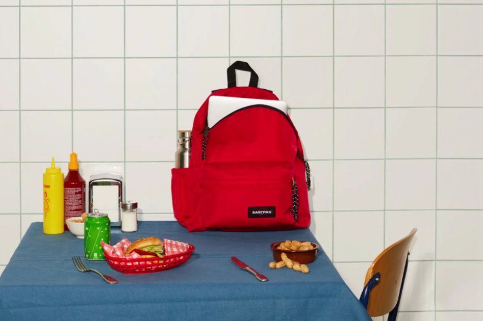 eastpakus's tweet photo. Did we catch you scrolling on your lunch break? 👀 Head on over to our site and scroll through our best sellers! https://t.co/MpKDY477EP #eastpakus #eastpak #builttoresist #bestdressed #styleinspo #summerstyle #activewear #activewearaddict #activewearfashion https://t.co/dkZEgQdkIn