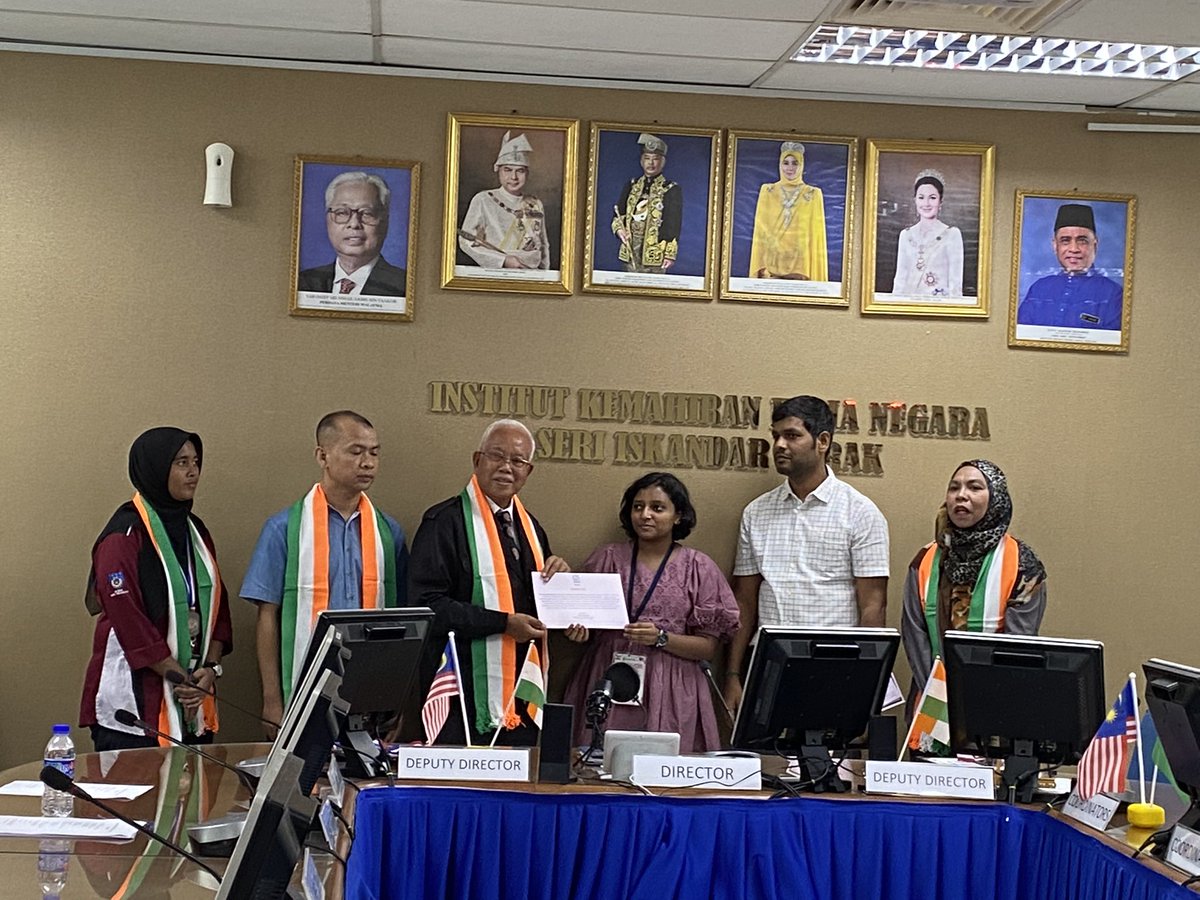 neyharica's tweet photo. Day2: session 1: Visited IKBN SERIISKANDAR PERAK. #IndiaMalaysiaYouthExchange #GUSD #AudaciousDreamFoundation #GlobalUnderstandingForSustainableDevelopment https://t.co/iDEq6vqA3p