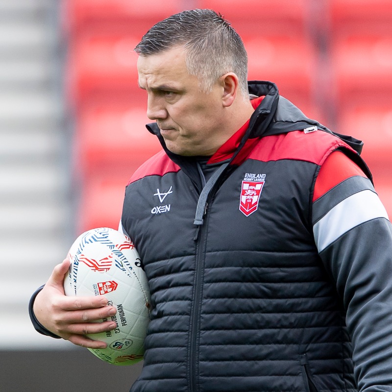 CTRLFC's tweet photo. 🏴󠁧󠁢󠁥󠁮󠁧󠁿 “I think it’s going to be an awesome experience."

🌍 Tigers and @England_RL Assistant Coach Andy Last looks ahead to what will be a special @RLWC2021 on home soil!

Read more 👇

#COYF | #ThreeLionsWeek
