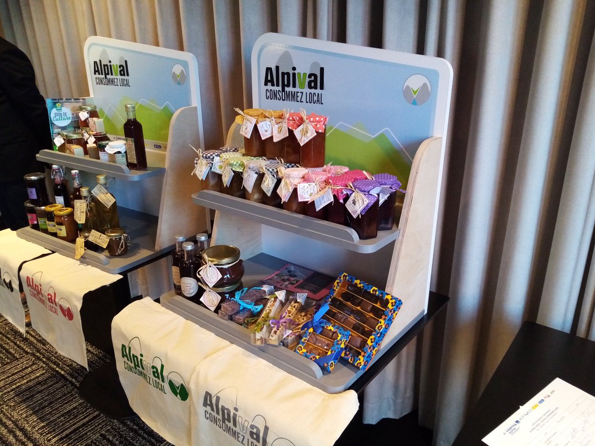 La traçabilite par le numérique ➡️
Présentation de l'outil "ALPIVAL, consommez local" réalisé dans le cadre du projet #ALPIMED_INNOV
Les artisans, producteurs des vallées à l'honneur.👏
<a href="/CCIcotedazur/">CCI Nice Côte d'Azur</a>
@CMAR_PACA
<a href="/InterregALCOTRA/">Interreg ALCOTRA</a>