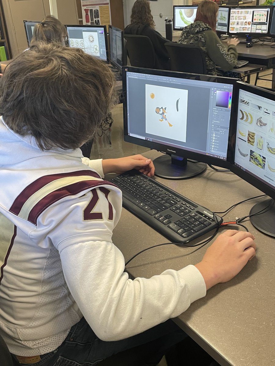ECCEmpowers's tweet photo. Social Media Marketing and Adobe Photoshop students flexing their creativity &amp; skills! https://t.co/Qpa7RhtNPW