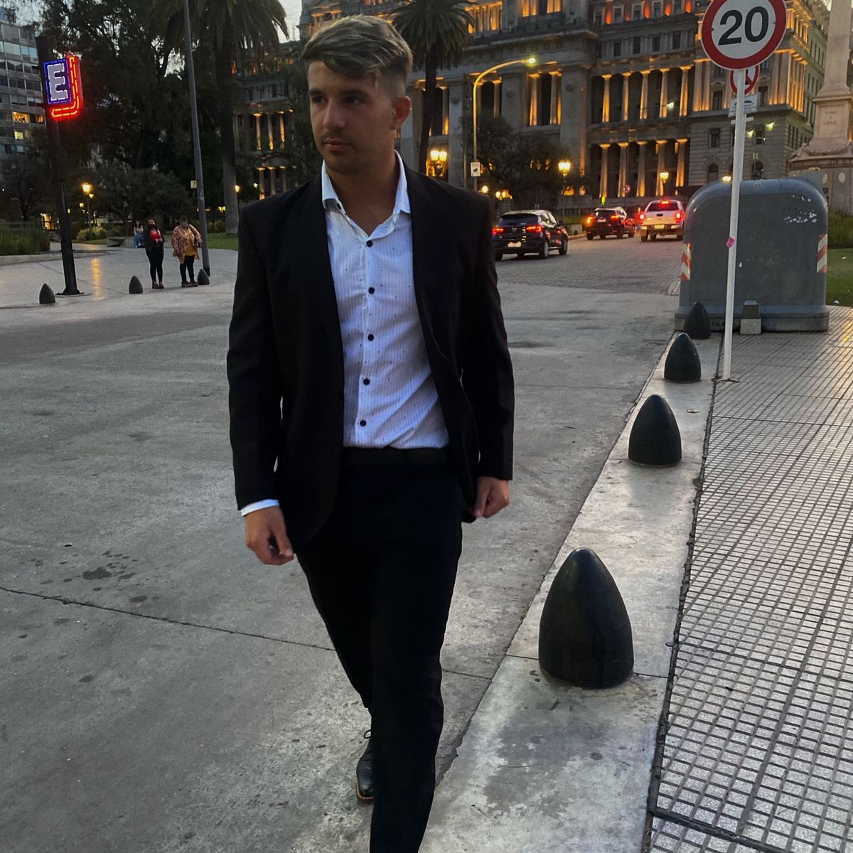 AlexisLoiss's tweet photo. #NuevaFotoDePerfil https://t.co/9XF7Bvek4O
