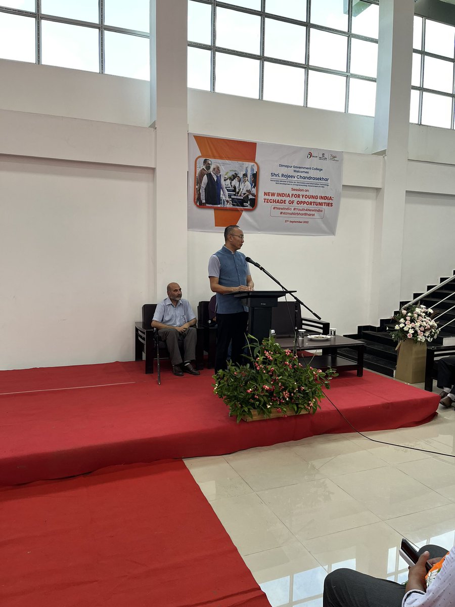 LanuSWalling2's tweet photo. Accompanied Shri.Rajeev Chandrasekhar ji,Hon’ble Union Minister of State, Govt. of India to Dimapur Govt. College for an Interactive session with the Students under the theme “New India for Young India:Techade for opportunities” along with Hon’ble Advisor @MmhonlumoKikon . https://t.co/7lsNPlLkl3