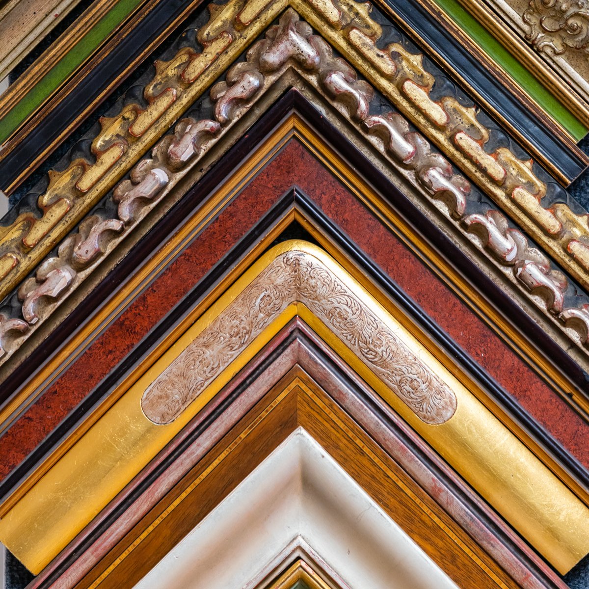 AllenFrame's tweet image. With so many frame designs, we're making it easy for you to express your unique style!