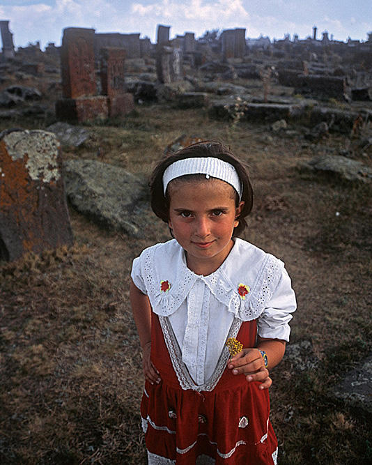 Join us on Tuesday, October 4 for a vibrant discussion with Brazilian-Armenian photographer and architect Norair Chahinian. 

Registration: ow.ly/kjm950KUygz
 
(Photo credit: Norair Chahinian, 2008) #Archive #ProjectSAVE #photography #Armenia