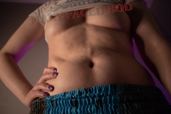 What are you doing down there? https://t.co/97XqRIuxrt<a href="/tag/belly"class="tags"><span>#belly</span></a><a href="/tag/midriff"class="tags"><span>#midriff</span></a><a href="/tag/bellybutton"class="tags"><span>#bellybutton</span></a><a href="/tag/tummy"class="tags"><span>#tummy</span></a>