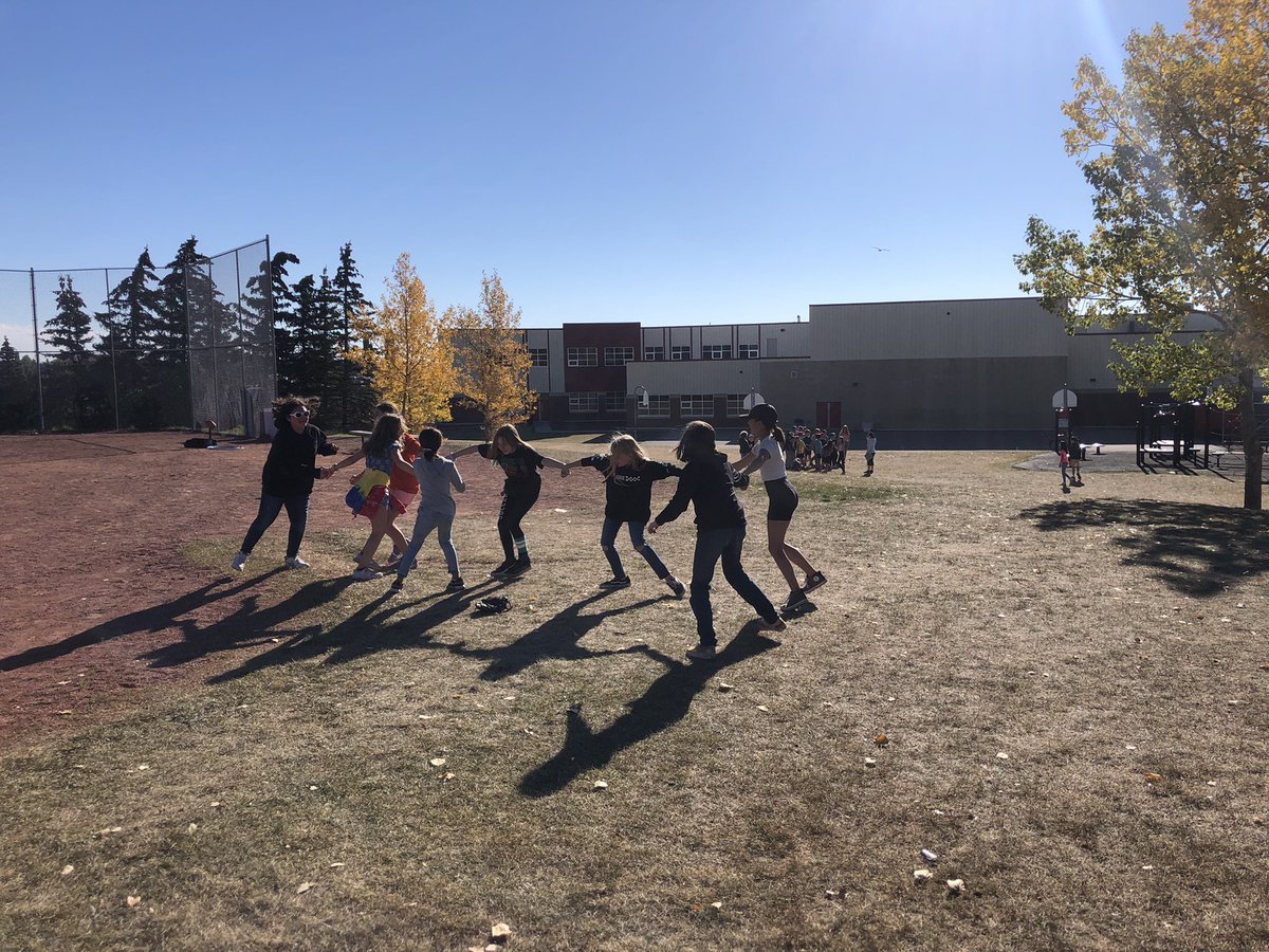 TMC_PE's tweet photo. For Day 2 students played the traditional Blackfoot game of Line Tag.  This game works on balance, footwork, chasing, and evading skills https://t.co/SXT6gbYpPb