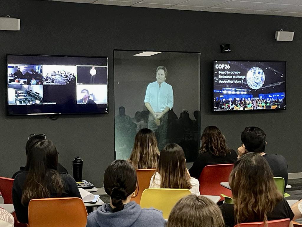 jpmurra's tweet photo. Congrats @EAAD_Tec faculty &amp; EdTech teams at @TecdeMonterrey and @tudelft colleagues for launching a transatlantic hologram professors' collaborative class to promote new paradigms in water-sensitive urban design, urban flood risk management and nature-based solutions. #TecGlobal https://t.co/71ITIEahEq
