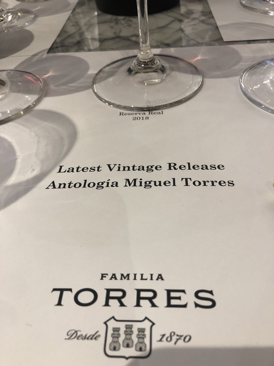 Wine_Allies's tweet photo. So fascinating to listen to Josep from @familiatorres present the Antología Miguel Torres wines today - the evolution of style to one of greater finesse and elegance is palpable and they reflect a great sense of place. Quality and passion with #Sustainability at its heart 👏 https://t.co/9pMPfjPj9O