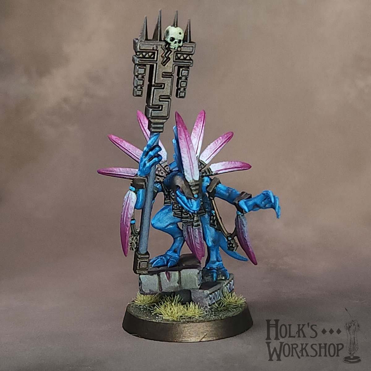 holks_workshop's tweet photo. A #SkinkStarpriest painted with only 6 colors for the September Warped Painting Challenge! I don't normally paint #Seraphon so this was a fun break from the norm!
@WarComTeam
#WarhammerCommunity #warhammer #ageofsigmar #PaintingWarhammer https://t.co/Sb6csVeedq