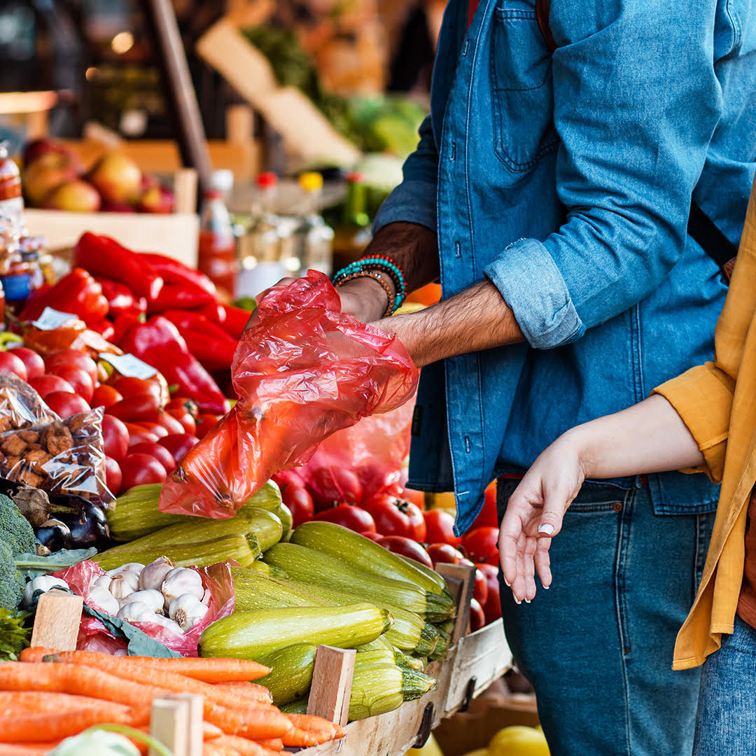 In-season produce is fresh, flavorful, and boasts the highest nutritional value to support your health. 

Read which seasonal foods can improve your game this fall: bit.ly/3xWiFnl.