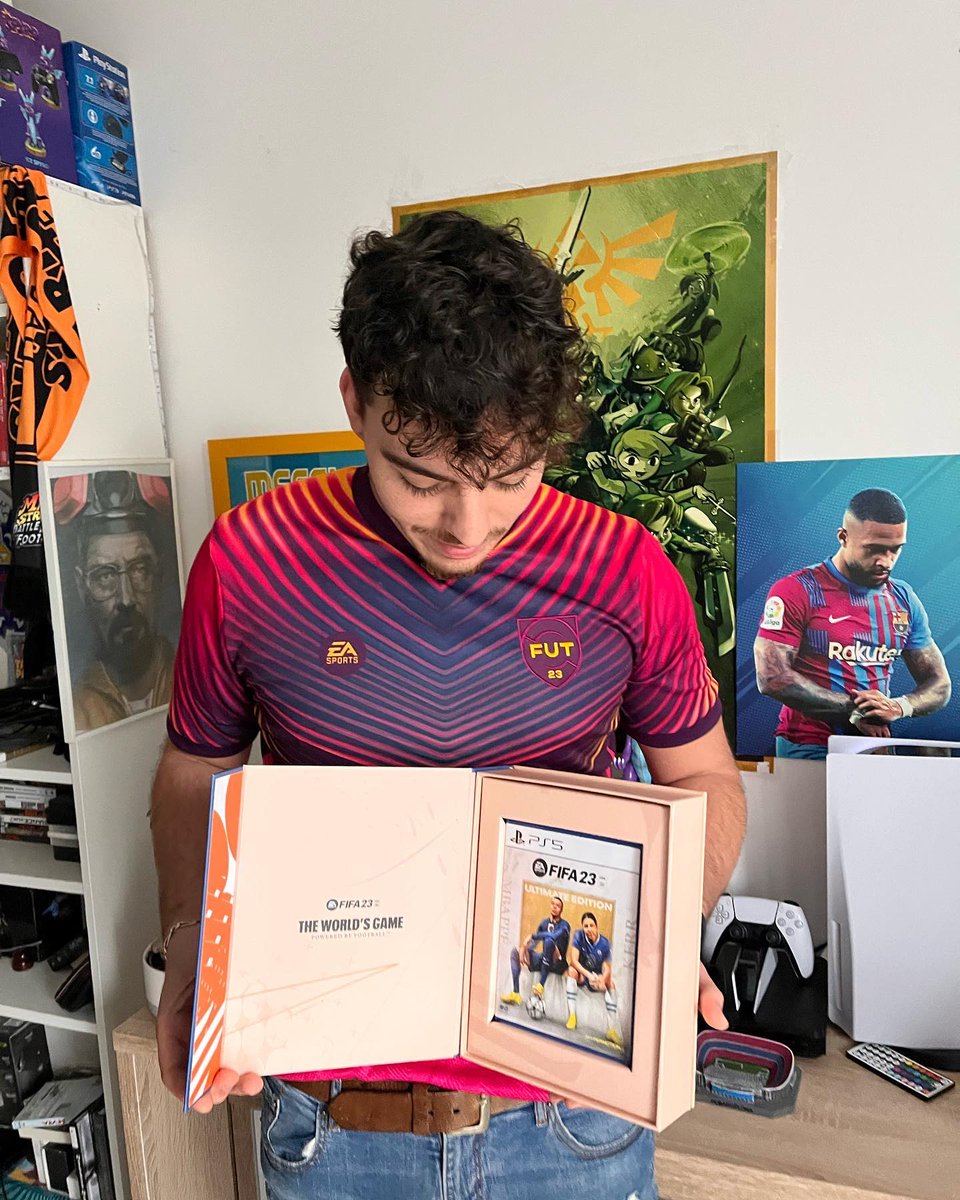 Loutfik_'s tweet photo. 🍀 CONCOURS #FIFA23 EDITION ULTIMATE 🍀

Tente de gagner un #FIFA23 Edition Ultimate sur PS5

Pour participer : 

➡️ RT ce tweet
➡️ Follow @Loutfik_ 
➡️ Identifie ton pote que tu massacre sur FIFA 😡

Merci @EA_FIFA_France pour l'opportunité 🤩 

TAS le 30/09/22 https://t.co/yc52lfaPEJ