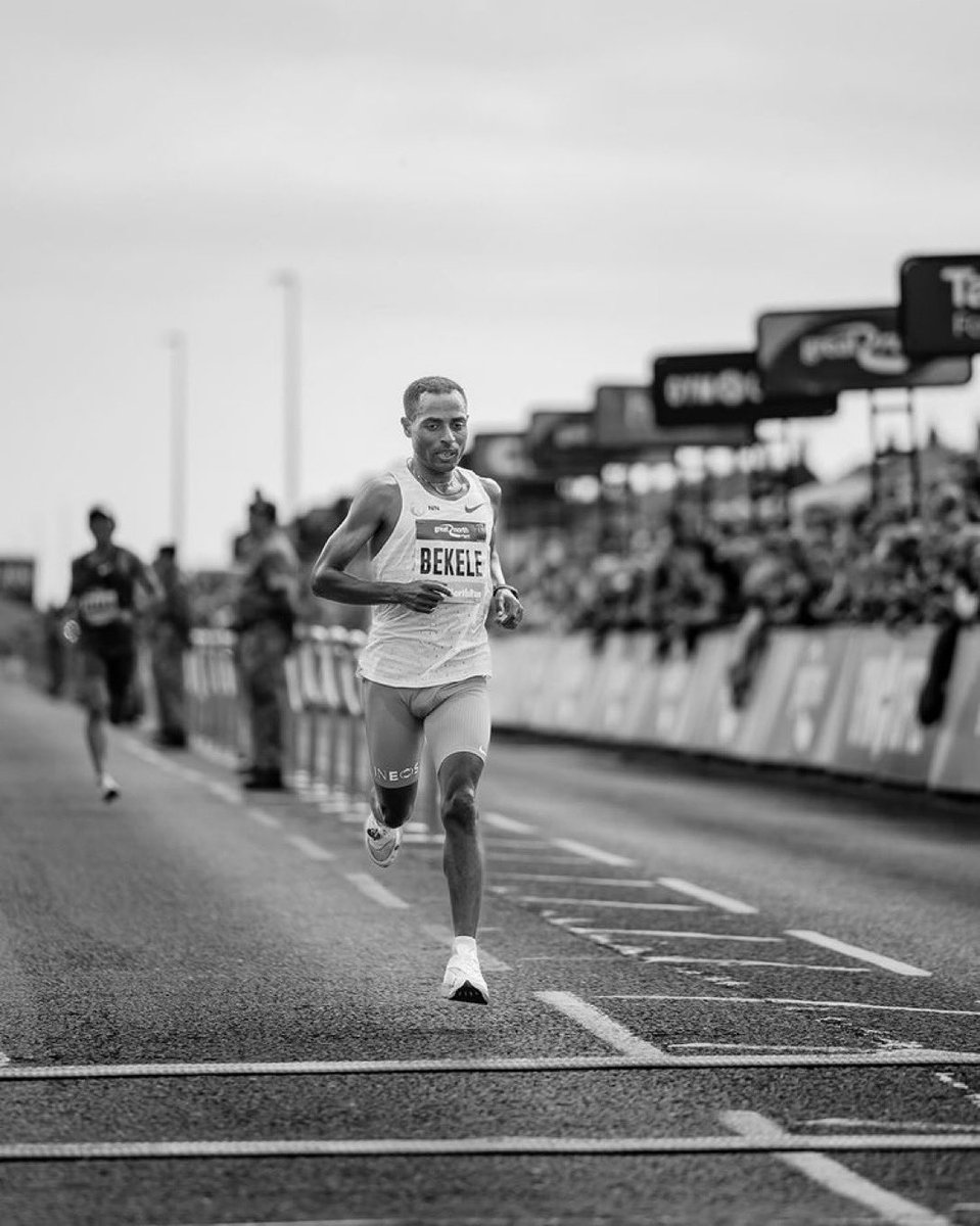 RunningWorldAR's tweet photo. ستكون إنطلاقة السباق يوم الأحد المقبل الساعة 11:30 صباحاً بتوقيت السعودية وبشكل كبير سيتم بث الحدث لدول منطقة الشرق الأوسط 

ننتظر سباق قوي 🔥

#LondonMarathon2022 https://t.co/MUpQZUFMhQ