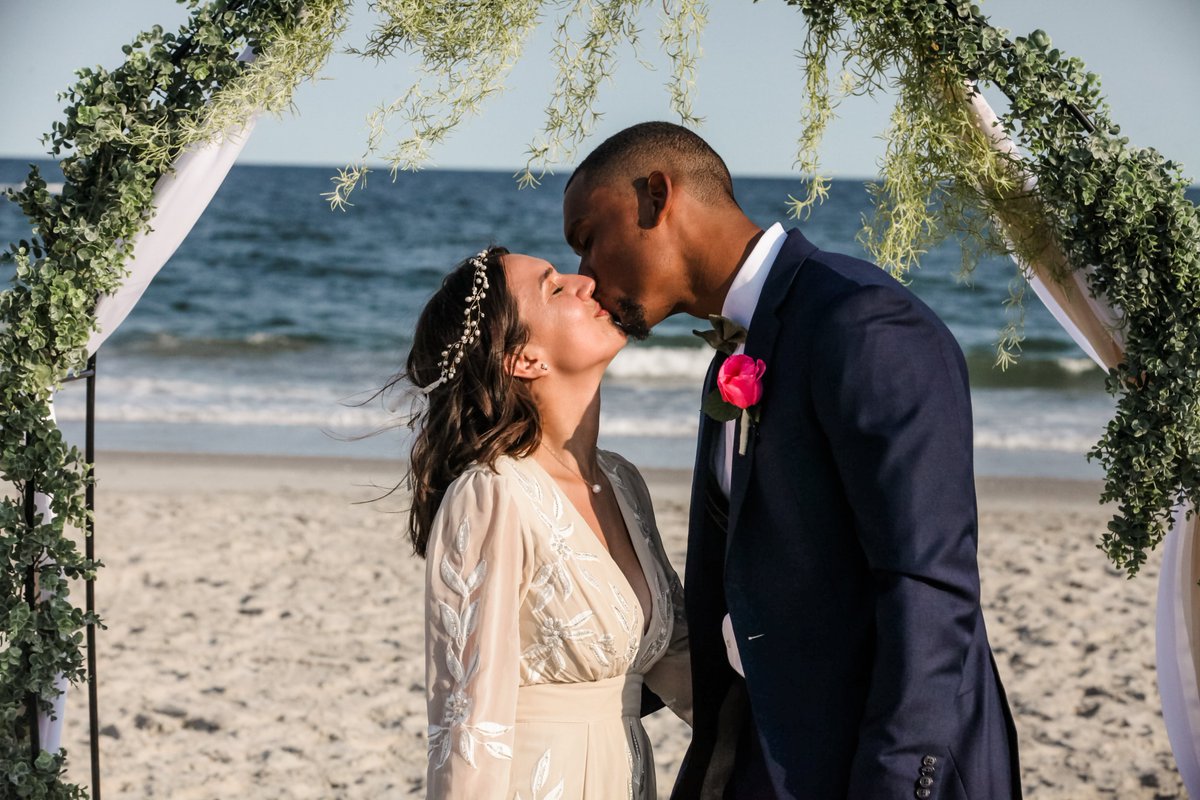 Ursula Bourne tweet media