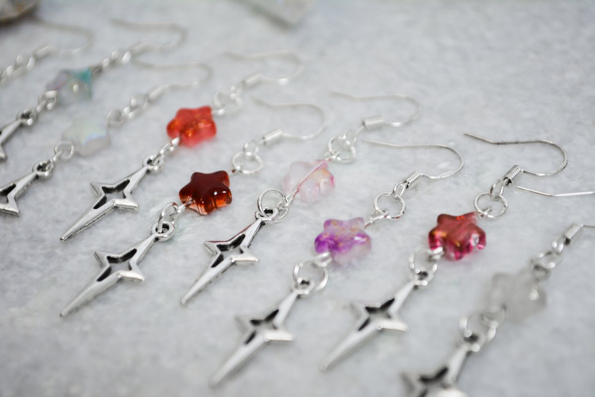 tsukibladeco's tweet photo. ok ok ok so, real talk: gold or silver earrings? 

Star Essence Variant Earrings @
https://t.co/GDlYyhK1CR https://t.co/4WuXnRt2bX