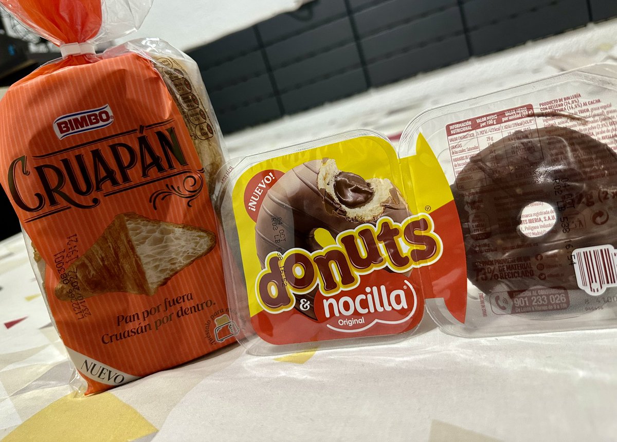 DiamondBleu7's tweet photo. Novedades recién salidas del horno 😁🙈 @BimboEsp @nocilla @Donuts_es @JuanjoMayo gracias a mi @elcorteingles que todo me lo trae rápido 🥳👏🏽 https://t.co/Gevtdcbtft