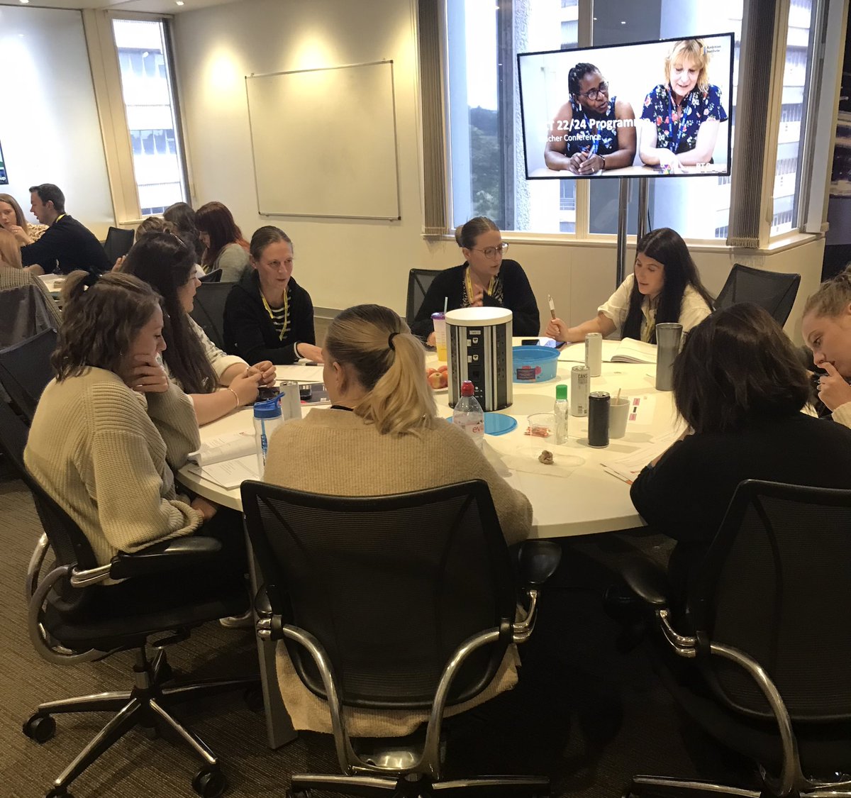 UnityTSH's tweet image. Wonderful to meet so many of our Y1 #ECTs today to launch @Ambition_Inst #ECTProgramme - such determination, enthusiasm and commitment to #keepgettingbetter Thanks all for the purposeful thinking, valuable and thoughtful contributions. Looking forward to meeting more on Thursday!