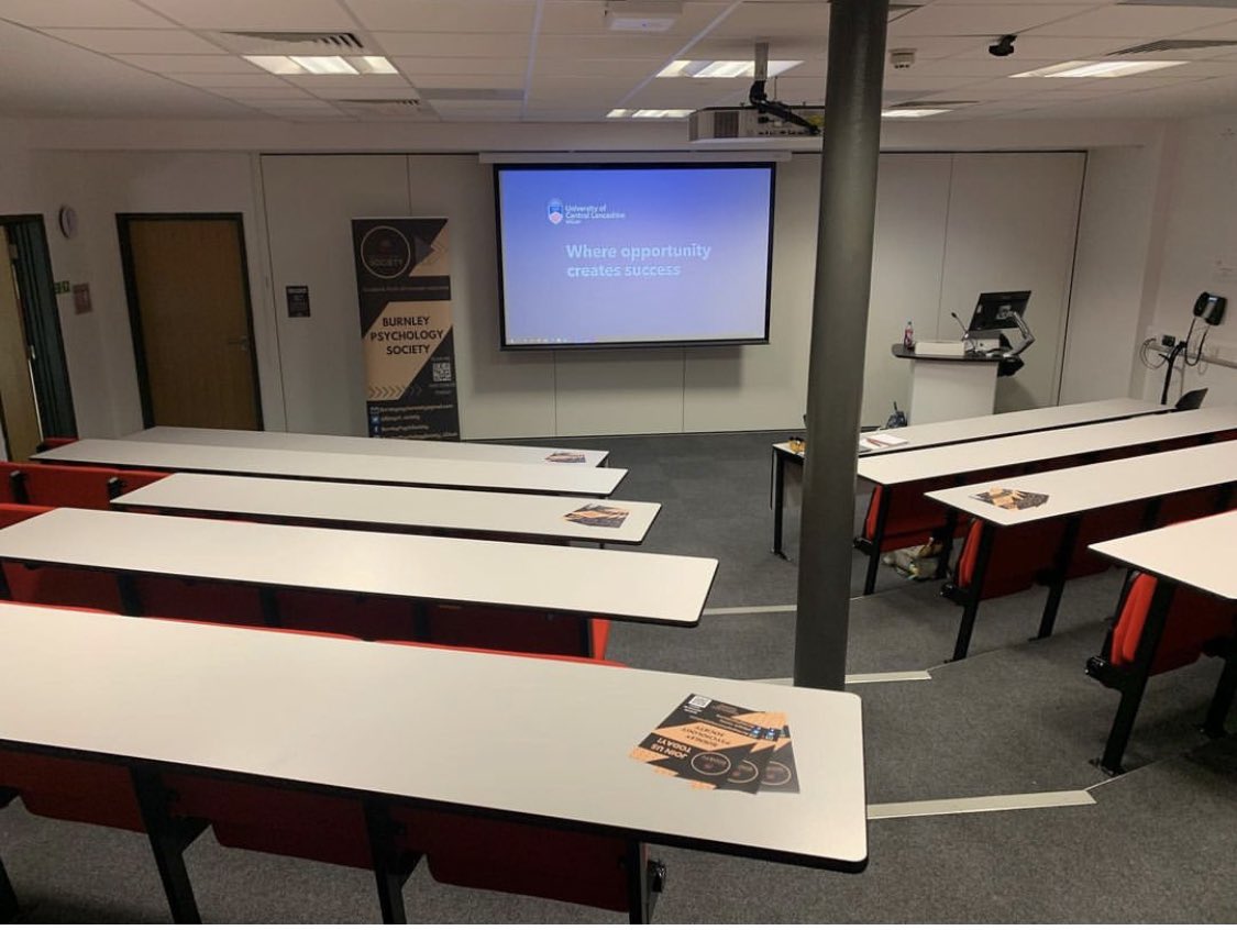 Bpsych_society's tweet photo. Hosting our first @Drsurvival guest lecture slot about menopause and how it affects us! #psychology #burnley #uclan #victoriamill #society #menopause #lecture #Burnleyuclan #UclanSU #publicevent #university https://t.co/AaK0u4d6oN