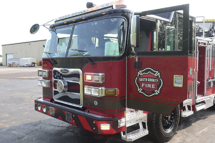 HughesfireHFE's tweet photo. ✨𝕊𝕟𝕖𝕒𝕜 ℙ𝕖𝕖𝕜✨
#TillerTuesday Thank you #SouthCountyFire (WA) for making the trip to Pierce for the final inspection of their new TDA!!
Stay tuned for more photos!
#FireFightersChoosPierce #PerformLikeNoOther #Tiller #ArrowXT #SouthSnohomish #WashingtonFireFighters https://t.co/ZmAhF3SqOR