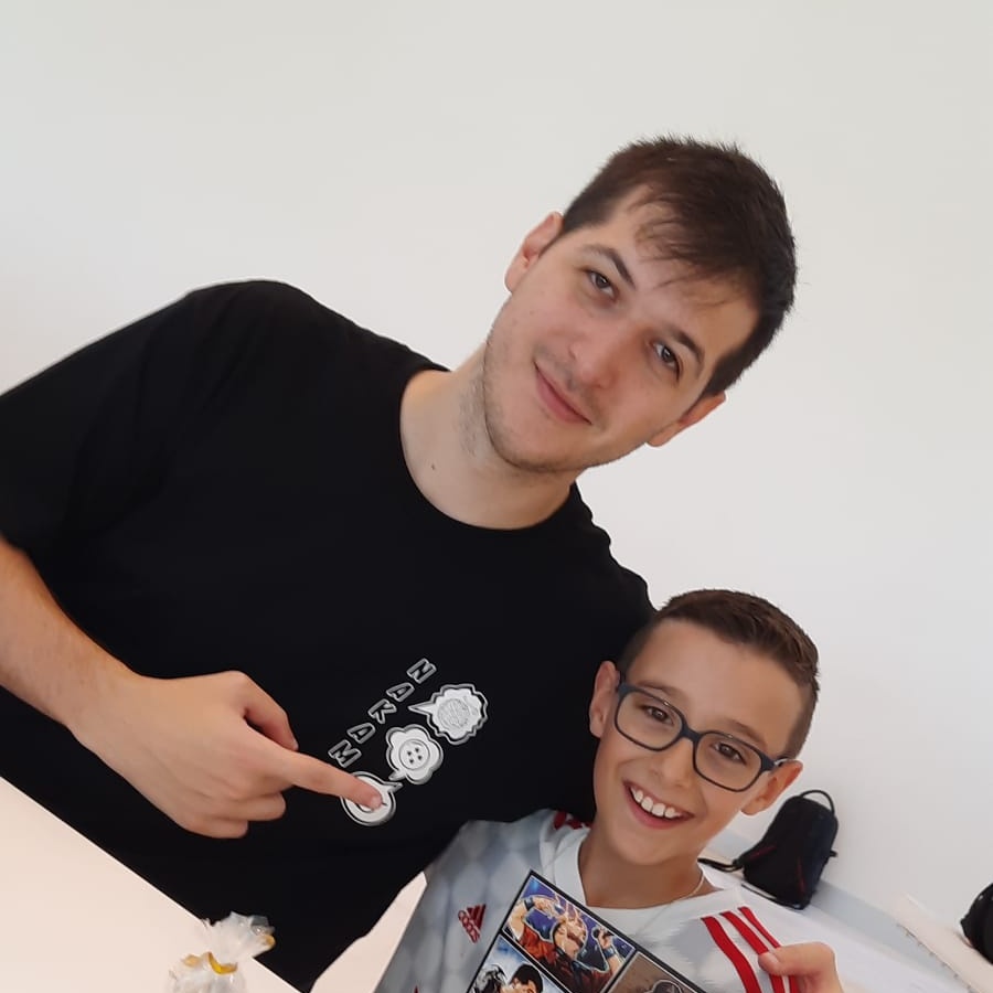 #NuevaFotoDePerfil #FMSSevilla #FMSEspaña <a href="/chutyvk/">Chuty</a> soy mega feliz 😁😁😁😁