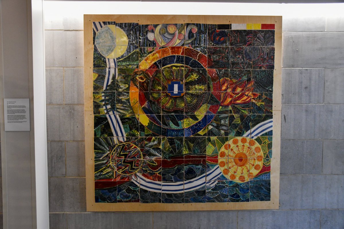 QUartsci's tweet photo. A new mural in Humphrey Hall (@QueensPsyc), Gdoo-Naggininaa: Our Dish, created by artists @GeorginaRiel and Andy Berg, represents a space of sharing and mutual respect between the Anishinaabe, Mississaugas of the Ojibways, and Haudenosaunee.  https://t.co/ln7Iayig8y https://t.co/l5Cb1ndTuy