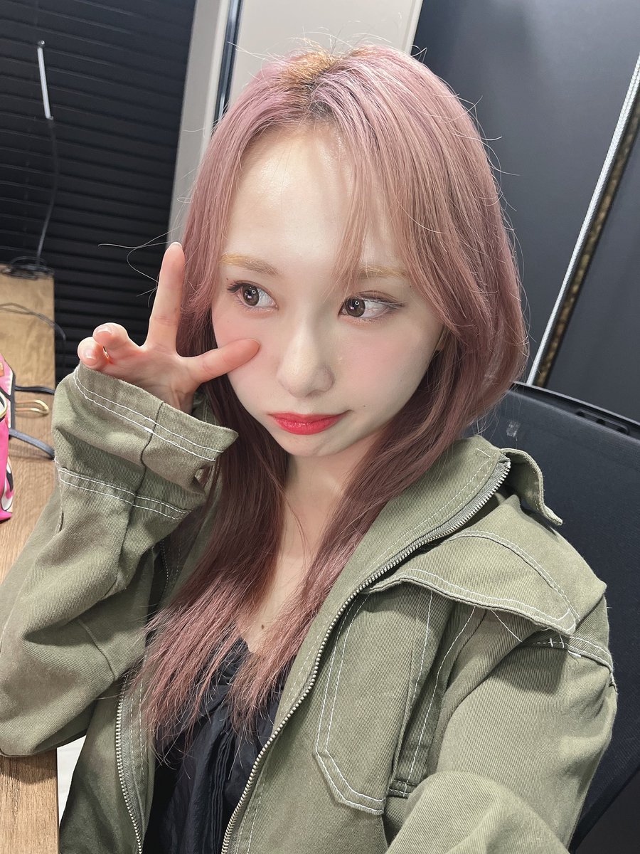 RocketPunchBRA's tweet photo. 📲 27.09.22 | Atualização da Juri no WV. 

"Foi muito divertido ketchy~~~ Junight (boa noite) 🦋🥹"

#JURI #쥬리 #PunchVERSE #RocketPunch  #로켓펀치 https://t.co/SZbbGYdAPw