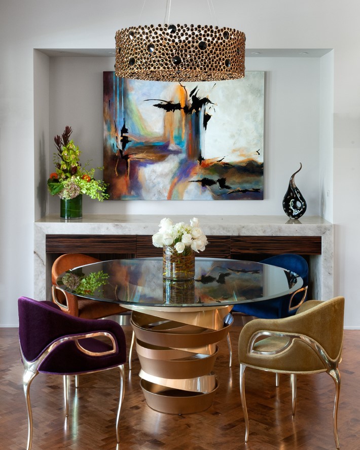 PressByKoket's tweet image. Creative, opulent and hypnotizing. A wonderful KOKET Project by @beverly_llc featuring our Chandra Chairs, Intuition Dining Table and Eternity Chandelier in Black. 

This is a project full of color and exquisite taste! 

#diningchair #colorproject #journorequest