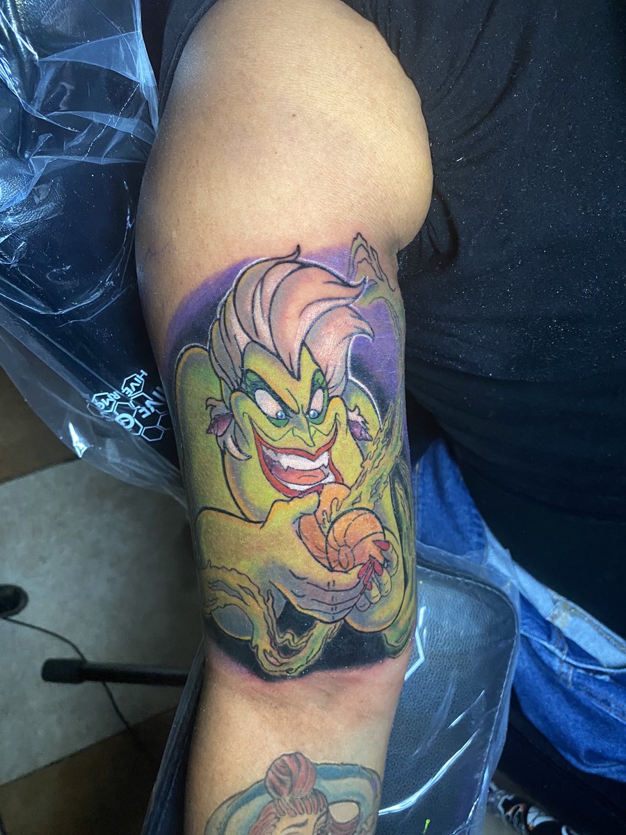 sweetjaztattz's tweet photo. Ya girl turns 32 tomorrow🥳♎️✨

Decided to have a Twitter Tattoo Mini Giveaway starting on my birthday!
9/28💕
Rules will be posted at midnight!
Obviously you gotta be following me to enter😉 #follow #retweet don’t miss this giveaway chance❤️‍🔥 https://t.co/sa70tVklTA