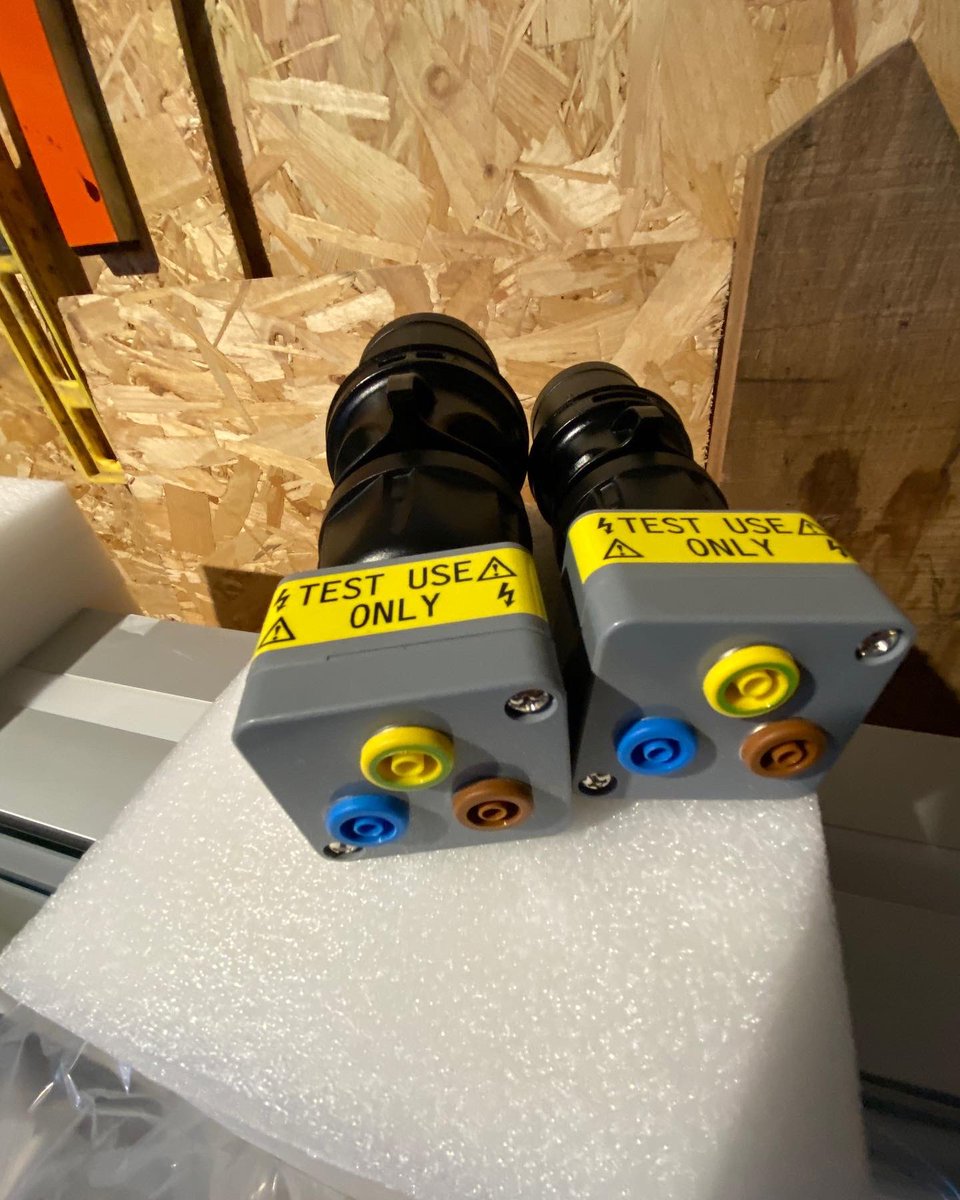 Some upgraded 16a and 32a test adaptors #bs7909