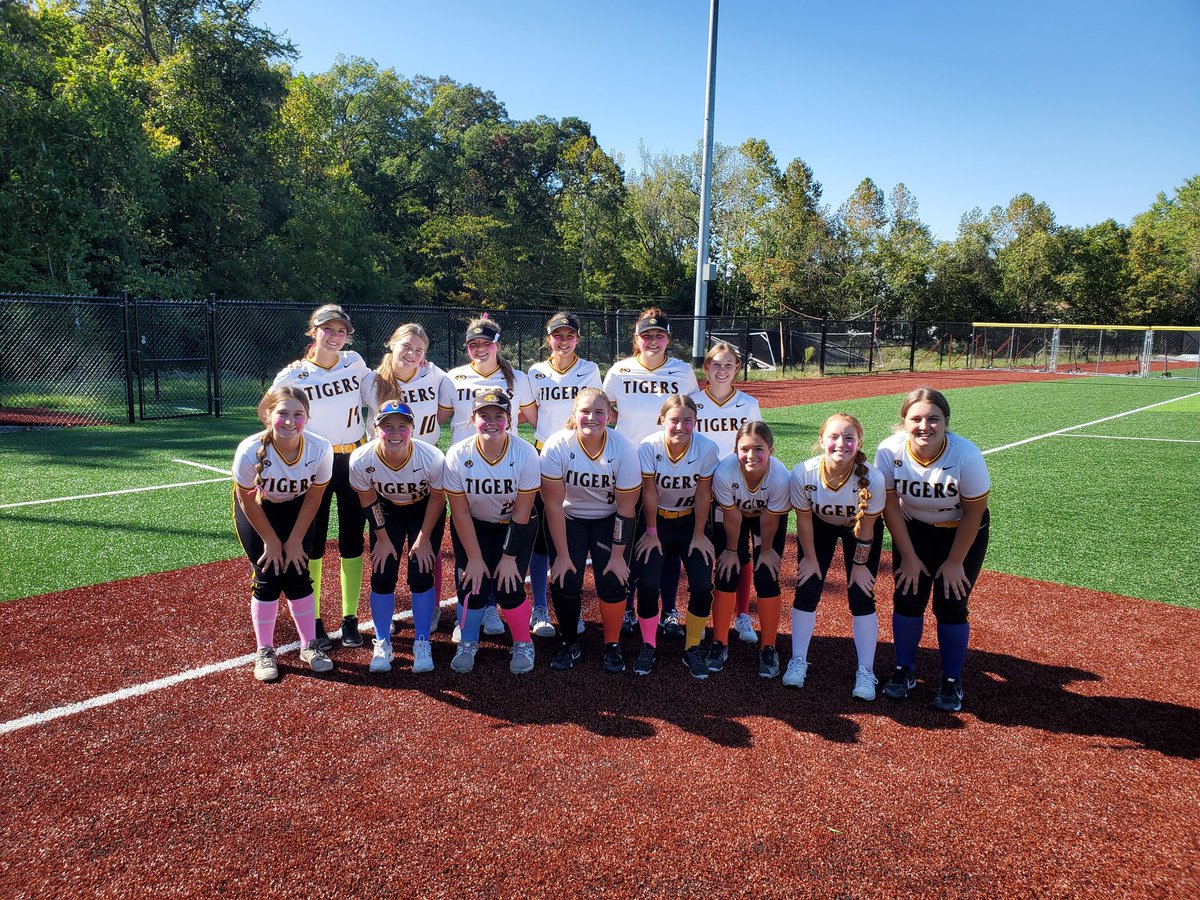 Festus Vars Softball tweet media