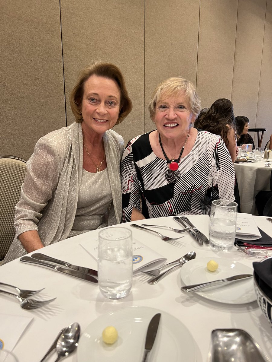 HatchellBasket1's tweet photo. Enjoyed supporting and celebrating with 40 year friend Judy Stroud At the Grove Park Inn in Asheville as she was inducted into the Western Carolina sports Hall of Fame.  Great Job Judy!! SO  PROUD of you! https://t.co/VCuIio8sNV