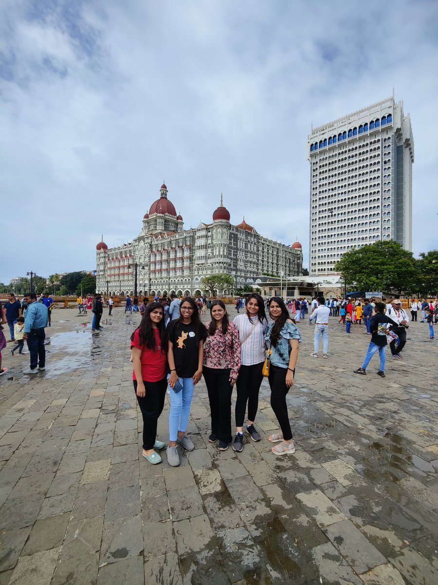 pratik13butani's tweet image. #MobileDevs of @7SpanTech at @Mumbai ❤️
#MumbaiTrip #FlutterDev #7Span #LifeAt7Span