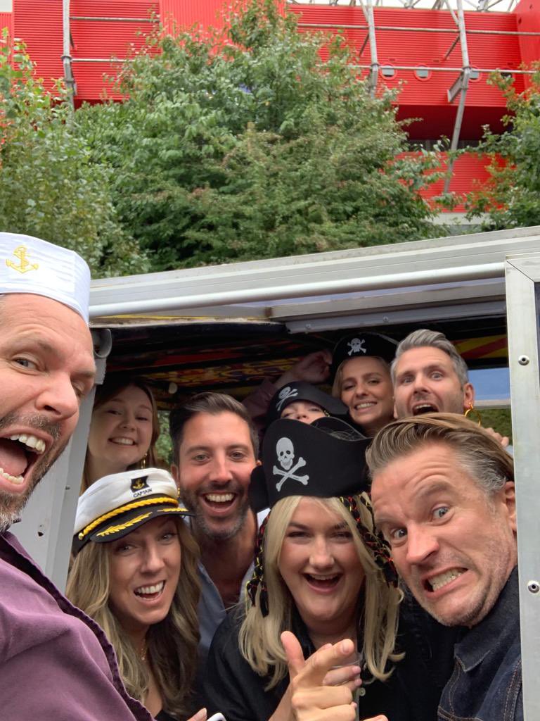 ElGrinchos's tweet photo. Belated MCR summer social cultured wildlife barge cruise via the Theatre of Dreams. ⚫️🔴⚪️ @TROexperiential #TROInAction #MUFC https://t.co/Qj9bzQrSZn