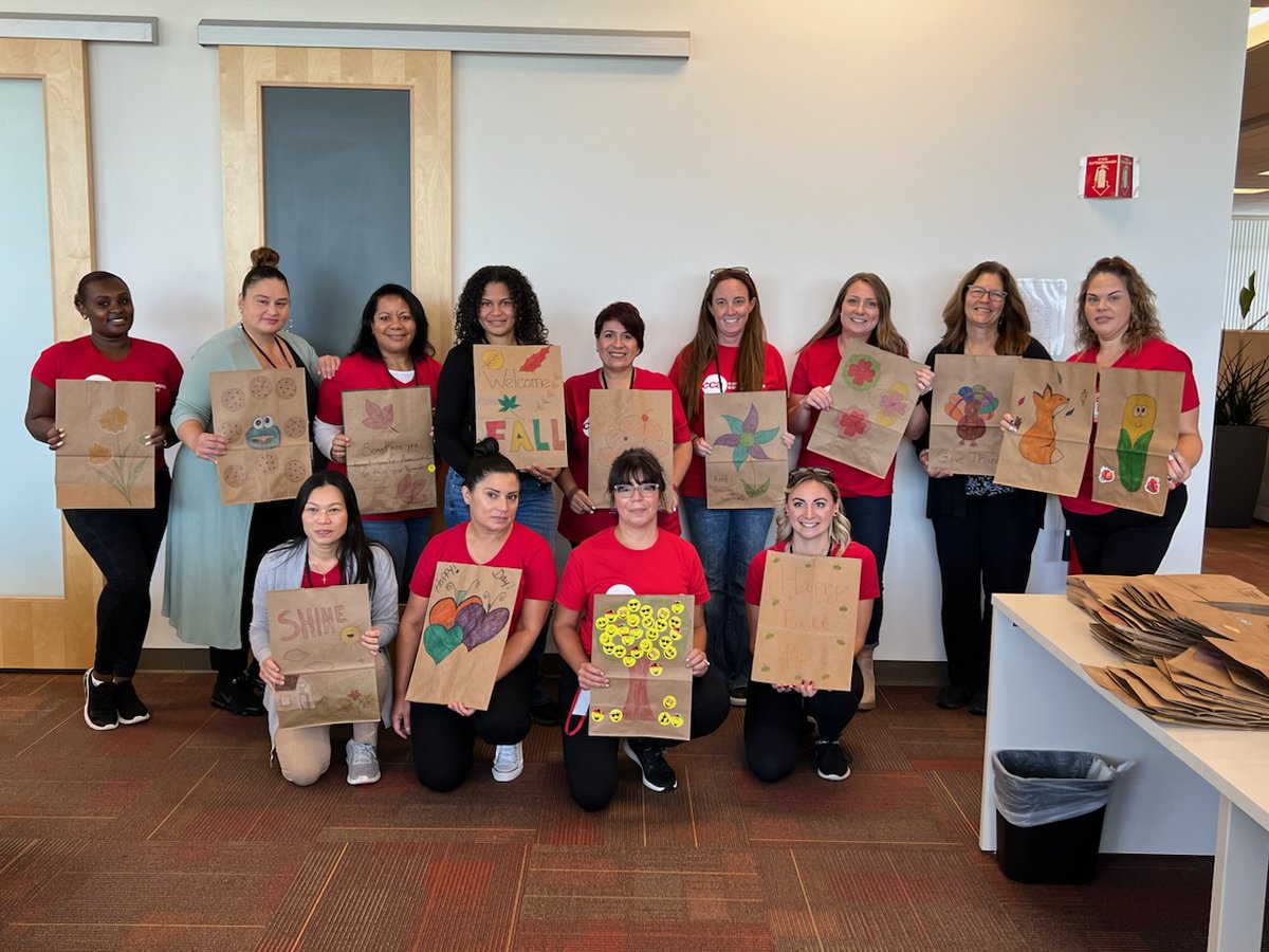 CCAUncommonCare's tweet photo. CCA volunteers had fun this morning decorating paper bags for the @FoodBankWMA’s Brown Bag: Food for Elders program! #CCACommunity https://t.co/9np3ev8akN