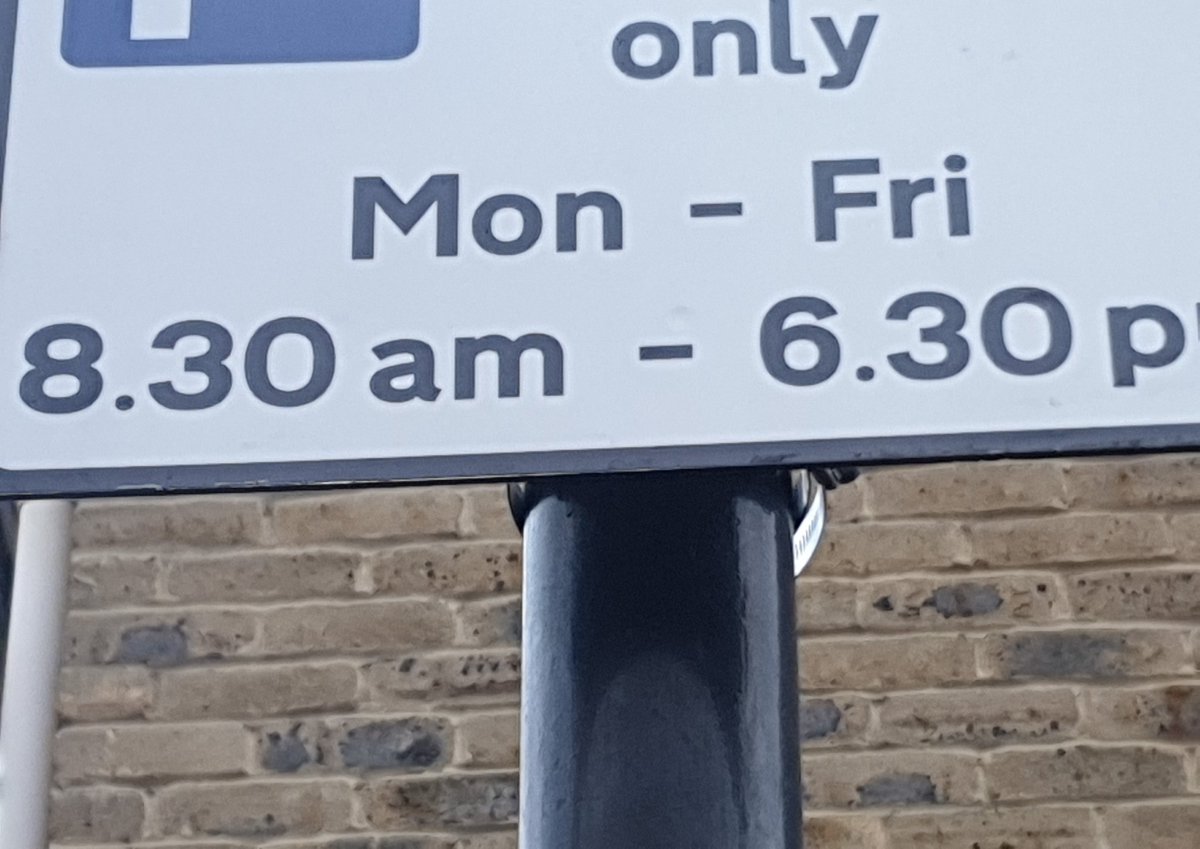 WISE16's tweet photo. The parking restrictions in Rotherhithe may prove most drivers were commuters but was it necessary to set the restrictions for most of the day?  Would a 11 am to 2 pm restriction be better to deter commuters and help with parking for local businesses? What do you think? https://t.co/iEHoUkHtbc