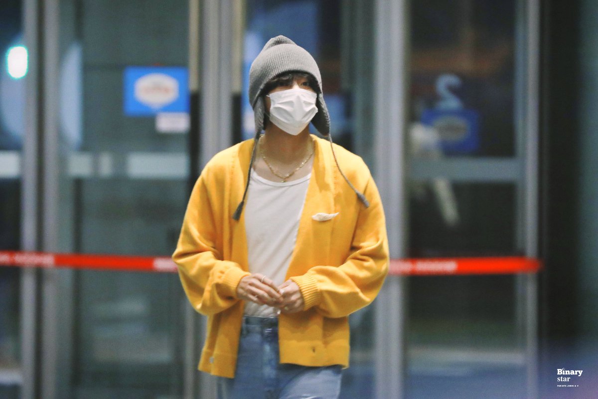 BinaryStar1995's tweet photo. 220927 별이 빛나는 밤에  [HD]
🍋
#V #뷔 #태형 #TAEHYUNG #BTSV
@BTS_twt
#BTS #방탄소년단 https://t.co/DM2rEBPJF7