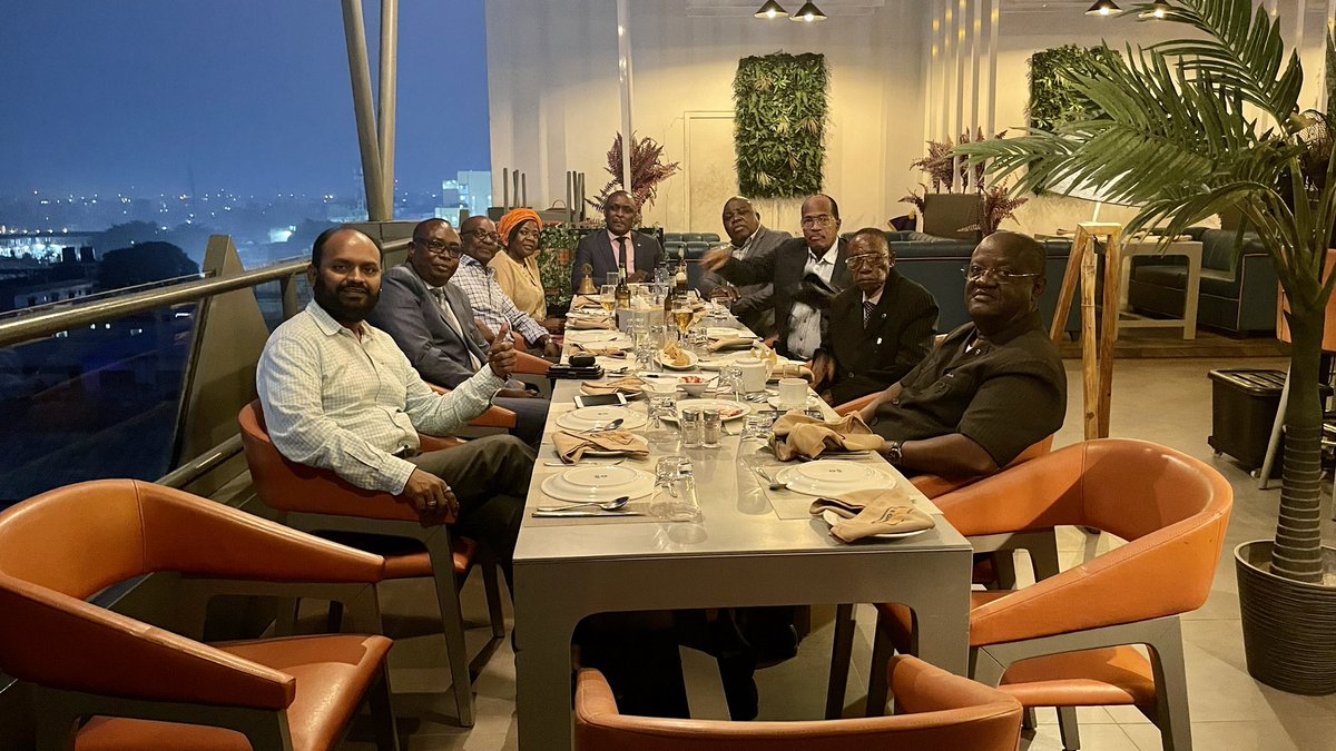 Réunion de Bondeko avec le retour de l’ami Raoul Bintu. #Lionsbondekokin