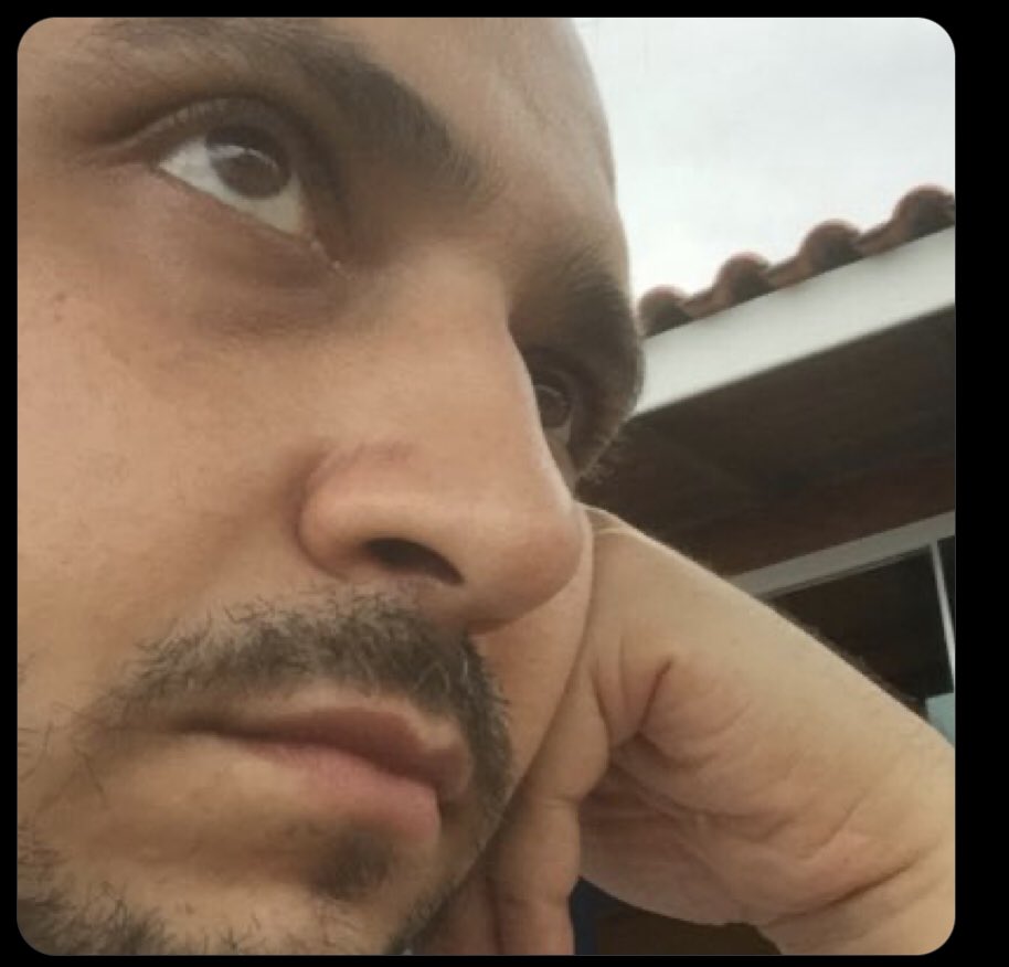 vitimhorse's tweet photo. @rodricandido84 @RenataGMendonca @felipeneto Essa é sua lata “ lindos com lula “ ? Kkkkkkkkkkkkkk petista que só apoia oque não presta , nao vou mais Neim me preocupar em responder esses petistas dia 2 nos vemos juntos com @jairbolsonaro  22🇧🇷🇧🇷 https://t.co/7O3ks2yGZK