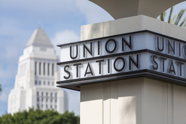 Embracing the challenge of transforming this national historic landmark into a modern-day transportation hub while respecting and enhancing its beautiful and storied history as a connector of people. #trains #wayfinding #placemaking 

selbertperkins.com/union-station-…
