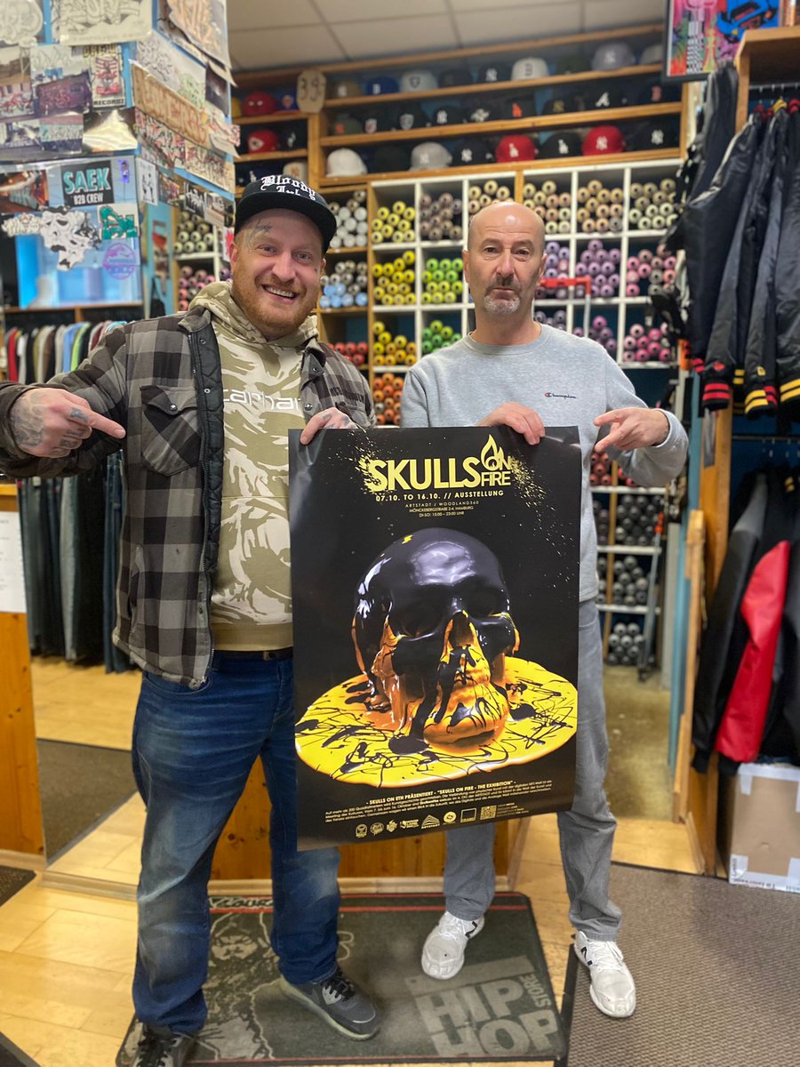 The OGs are supporting too. Thanks to Da Source store in Hamburg #skulls #ausstellung #artstadt #artistsontwitter