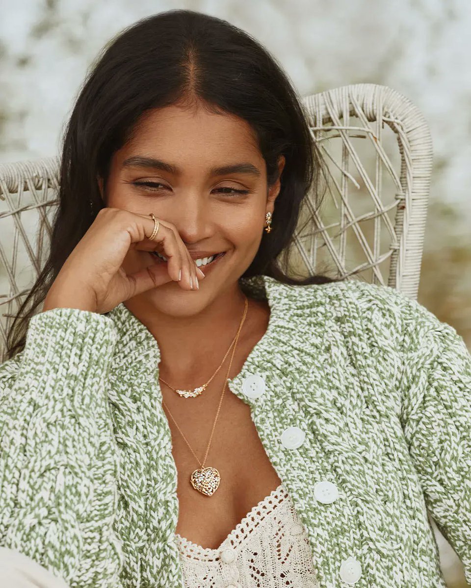 As the nights are starting to draw in... we love cosying up in our favourite layering necklaces, posy florals and fuzzy bees are always top of our list 🐝

Discover more: bit.ly/3SkGEET 💫