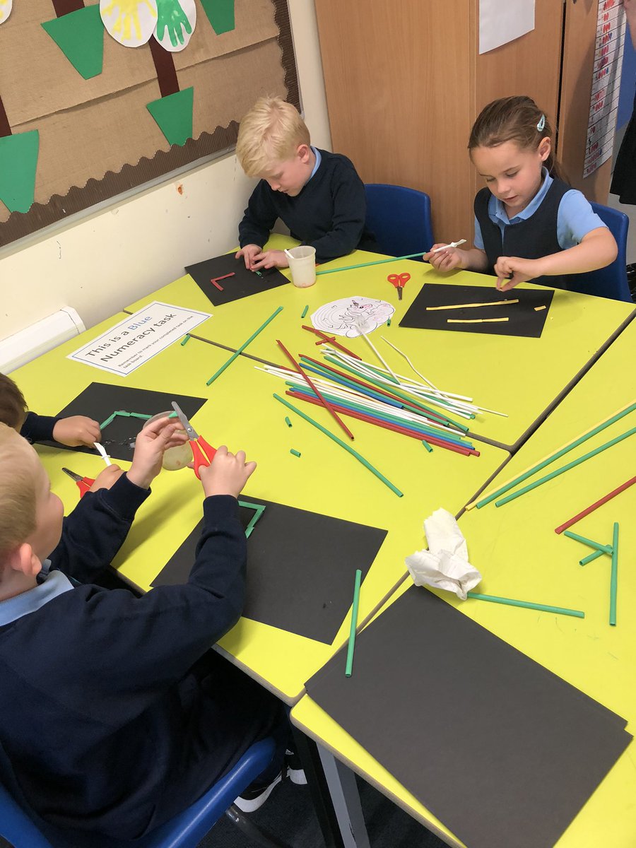 _miss_coates's tweet photo. Dinosaur themed maths lesson incorporating shape today was a hit with P1C 🦖 Lots of great discussion from the pupils about different shapes they know we even spoke about sides, edges and some 3D shapes too! WOW 🤩 https://t.co/ItjbpgrRBb