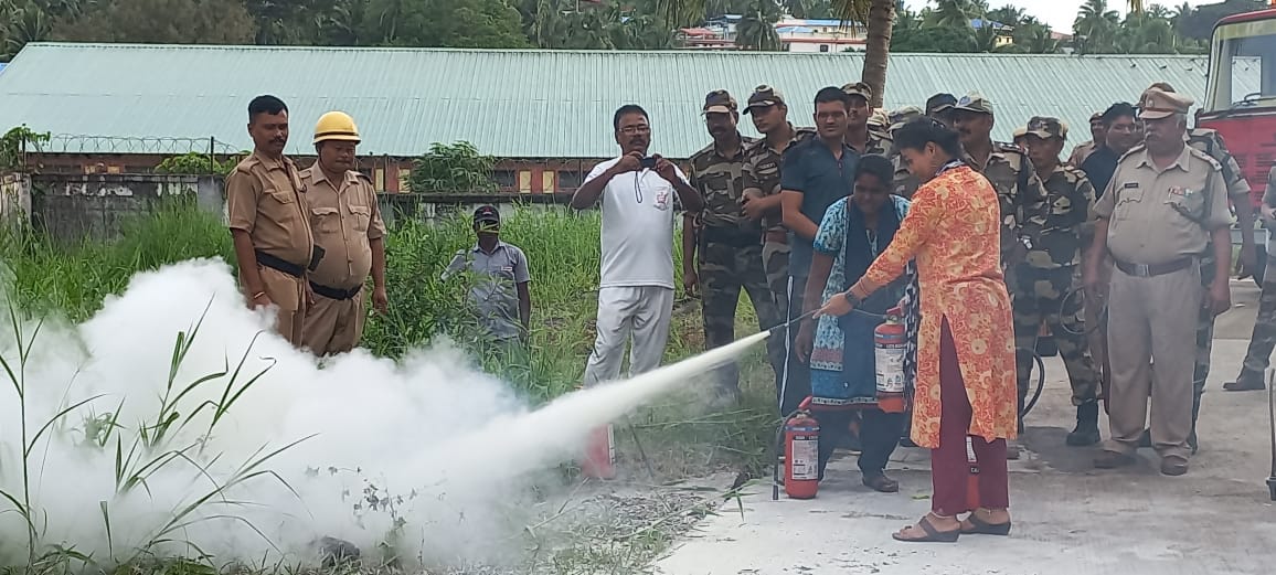 FireService_ANP's tweet photo. A Joint Fire Mock drill was conducted  by #FSAberdeen, #FSGaracharma &amp; CISF Unit at ISRO Dollygunj on 27/09/22, to check and ensure the preparedness level of the personnel.

@MediaRN_ANI
@DGPANIslands
@Andaman_Admin https://t.co/guSj184u1w