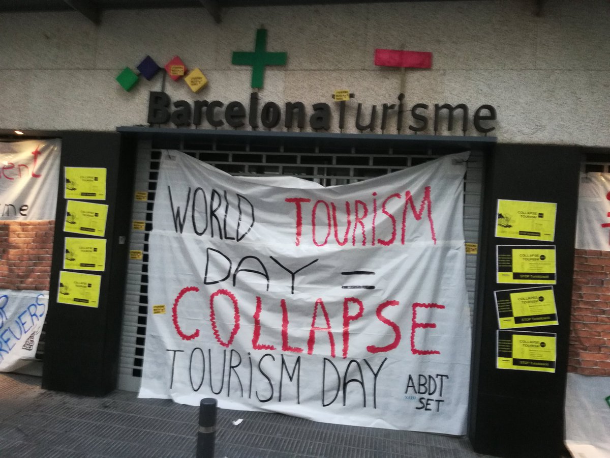 Alfonsiaio's tweet photo. +BARCELINA-TURISME #StopTurisme #EmergènciaClimatica #NoAmpliacióAeroport @iaioflautas https://t.co/ffXESt0jpT