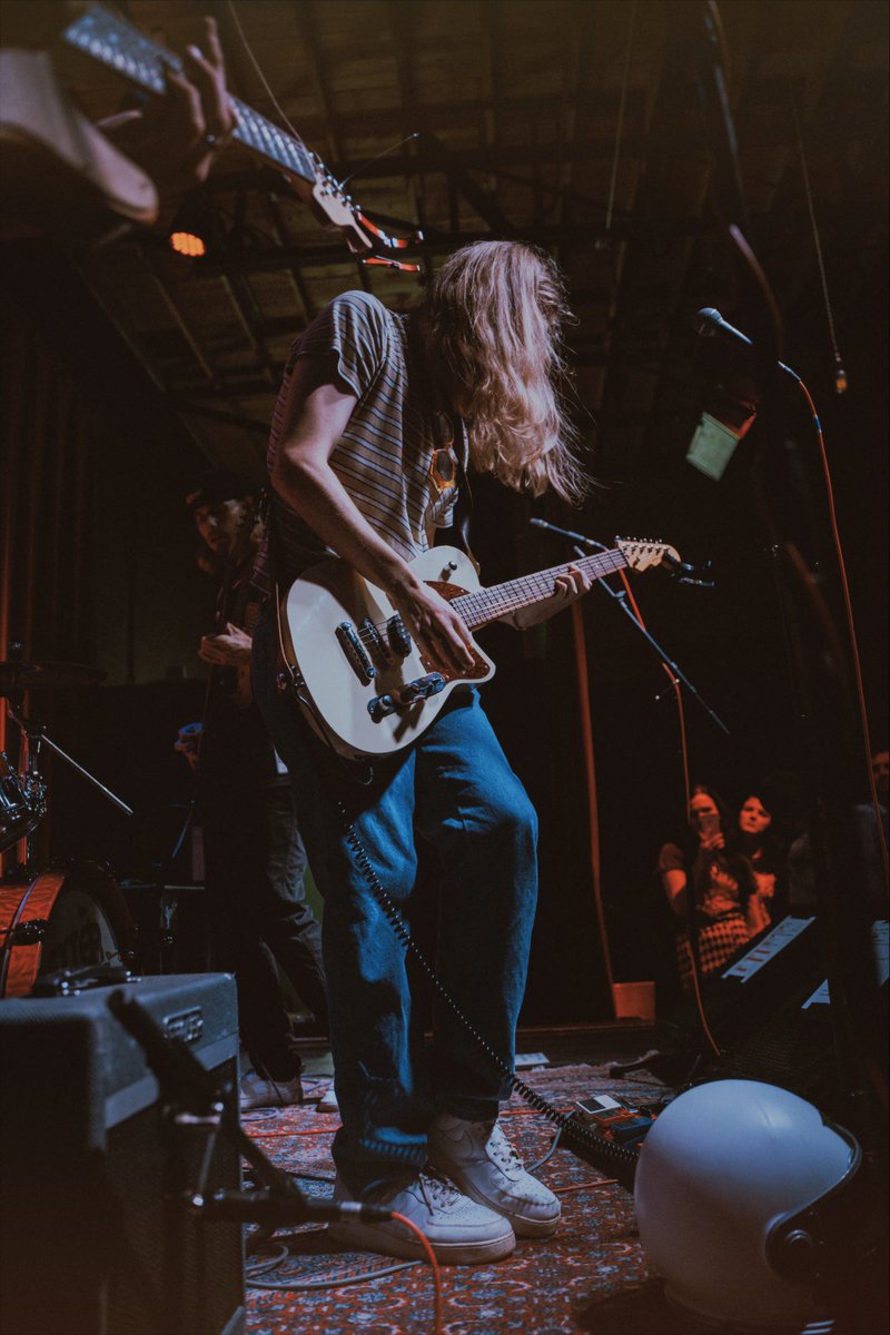 chloembarney's tweet photo. Your fav band bangin shit around at their first sold out show in Fort Worth 🧚🏼‍♀️🧚🏼‍♀️ @The_Moonrocks https://t.co/wSF2zGjJk4